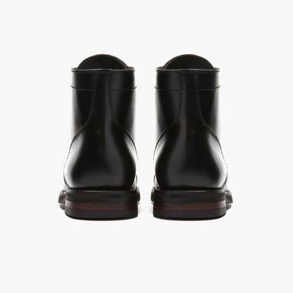 Captain | Black