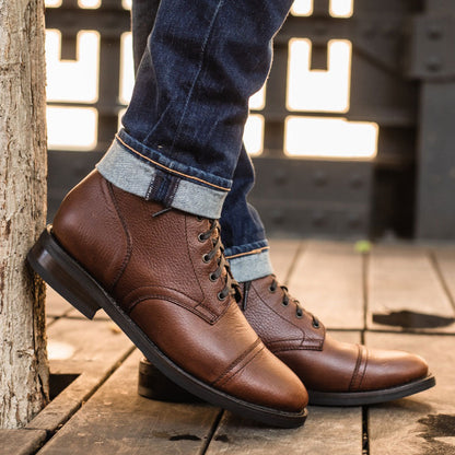 Captain | Saddle