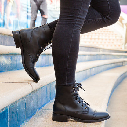 Captain | Black