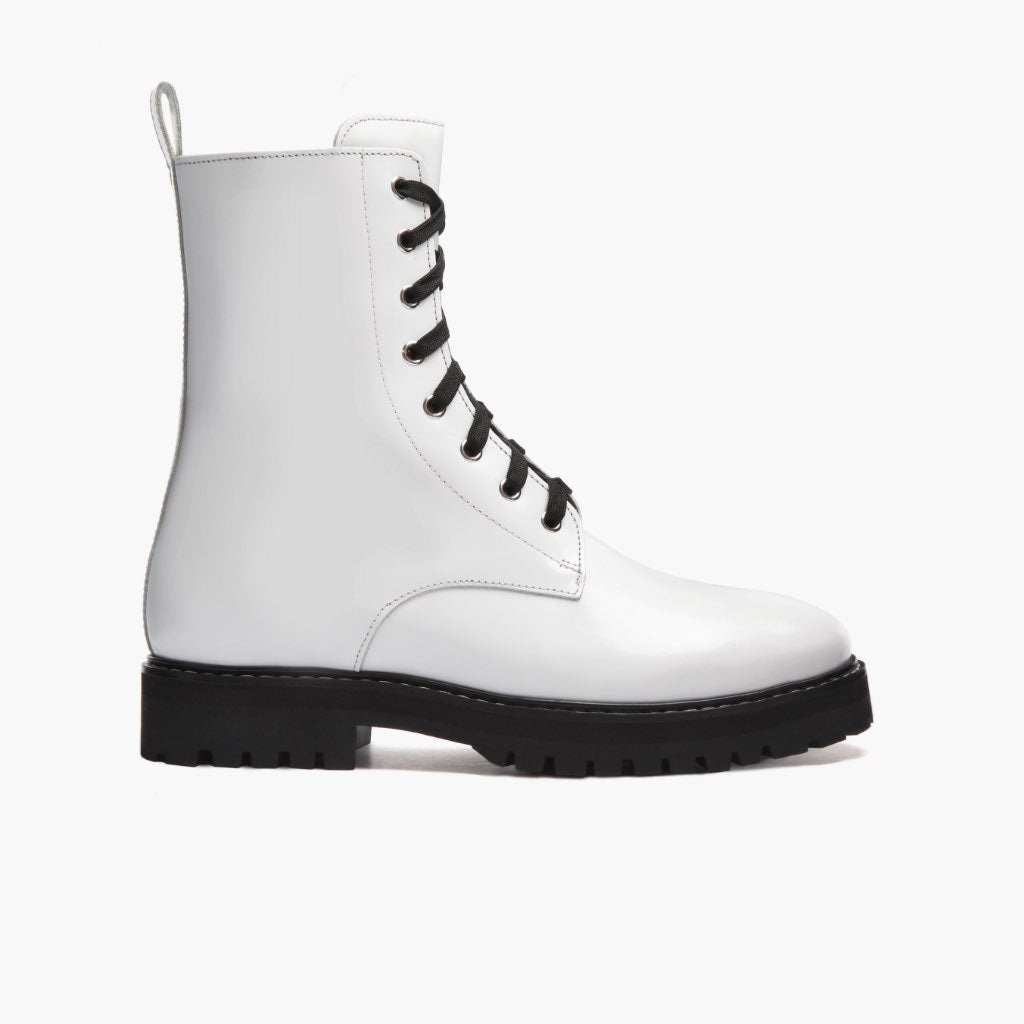 Combat | White