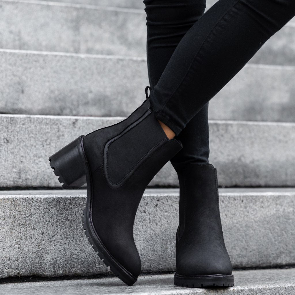 Knockout | Black Matte