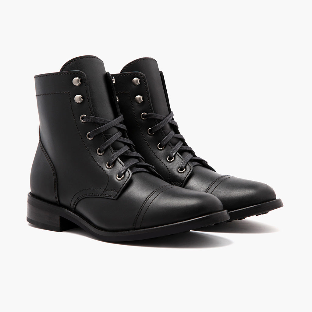 Captain | Black