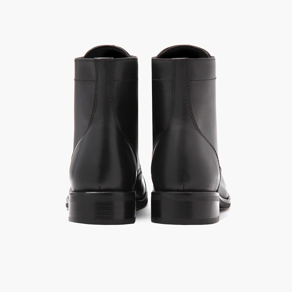 Captain | Black