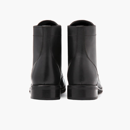 Captain | Black